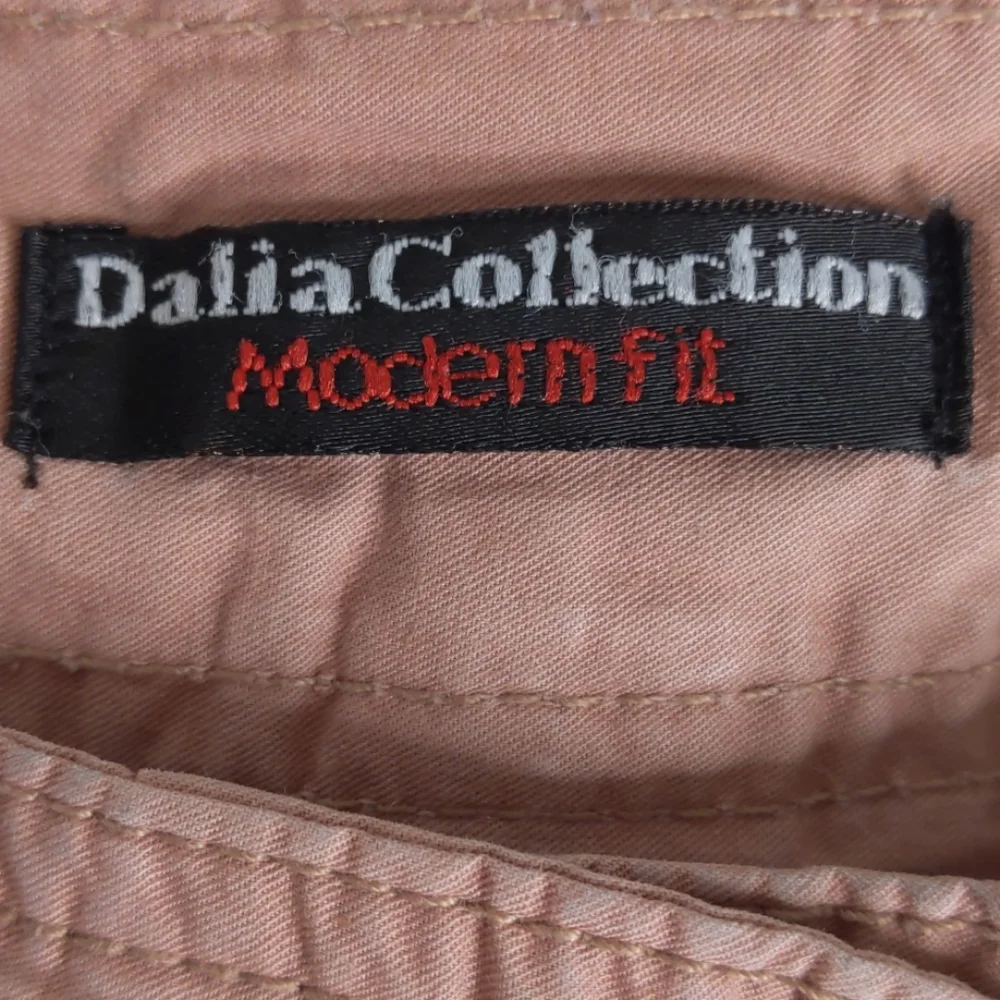 Dalia Collection Cargo shorts size 10
